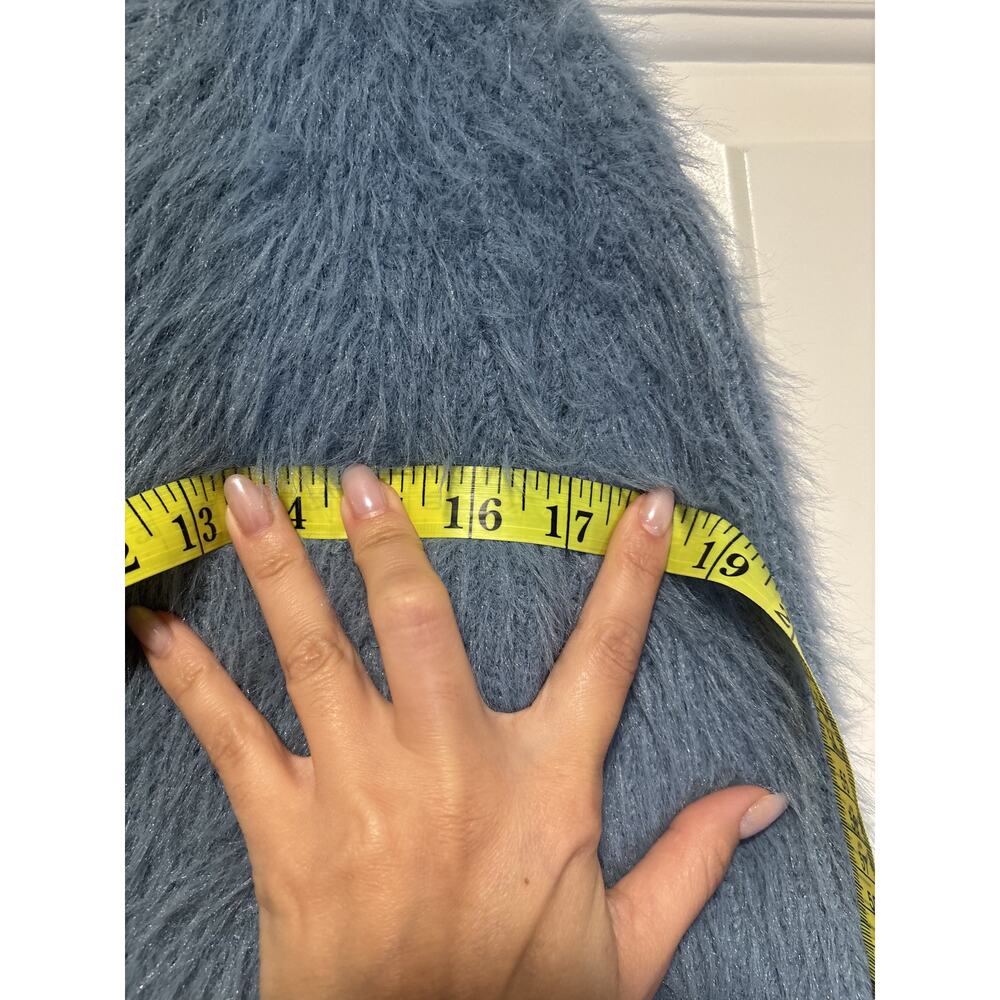 Zara Women's Blue Fuzzy Cropped Sweater Size S - Picture 4 of 5